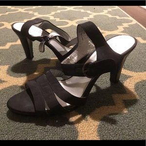 Liz Claiborne black strap heels